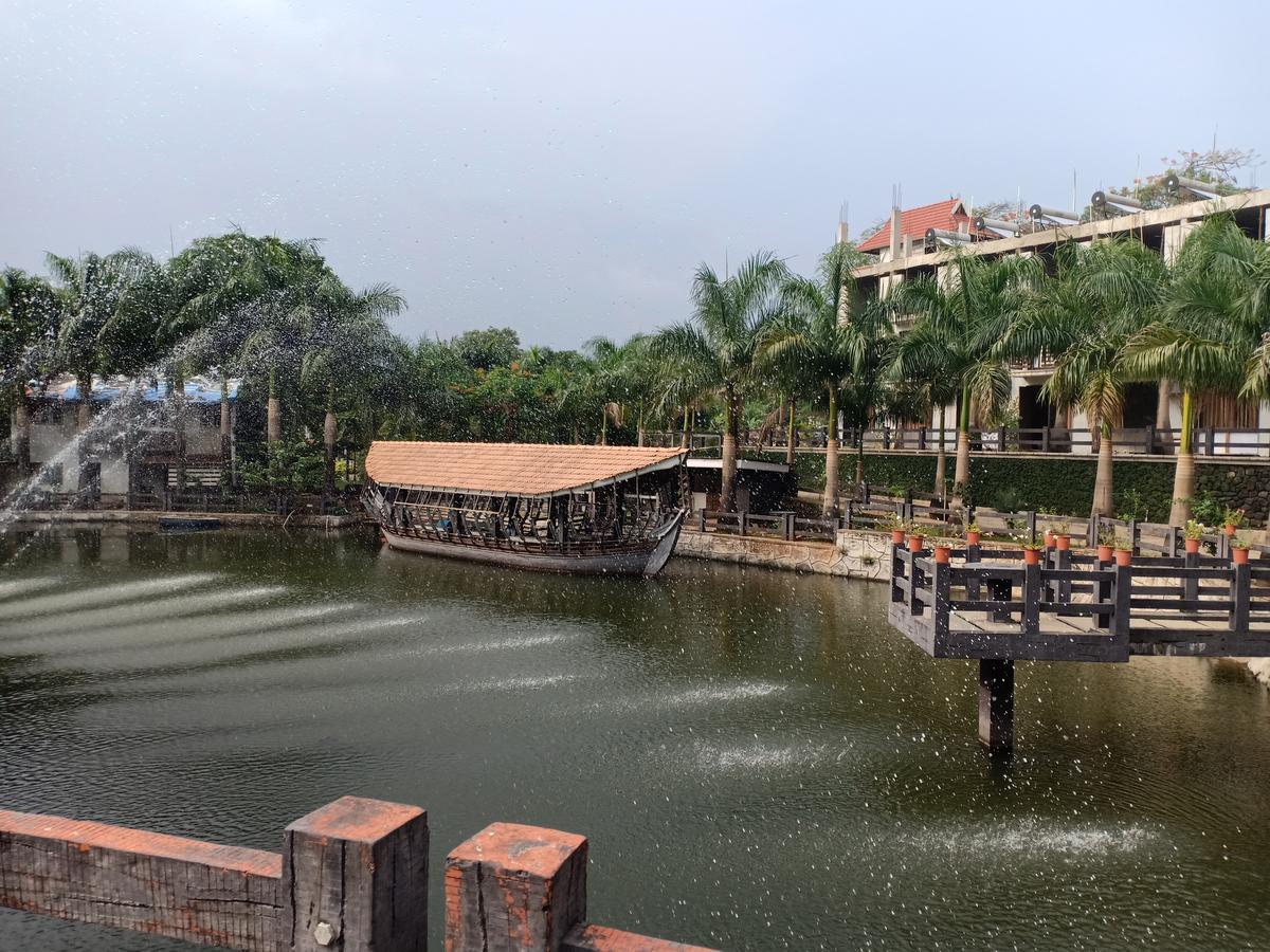 Mystica Resort Лонавла Екстер'єр фото