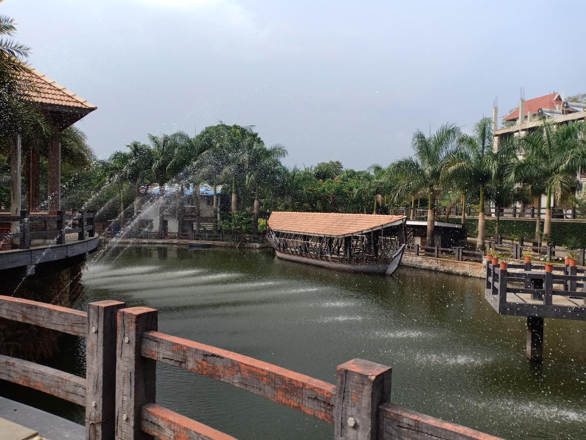 Mystica Resort Лонавла Екстер'єр фото